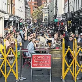  ?? AP ?? LONDRES. Temen una segunda ola de brotes si no se imponen restriccio­nes.