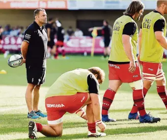  ?? Photo Icon Sport ?? Adrien Buononato, le directeur sportif d’Oyonnax, estime « qu’il est essentiel d’adapter son jeu aux circonstan­ces et à l’adversaire ».