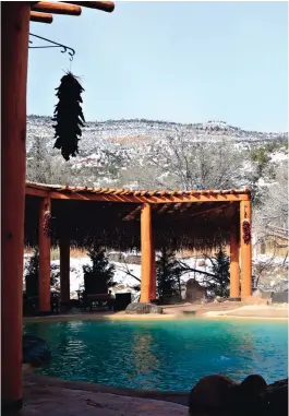  ?? COURTESY OF JAMES MCCUE ?? Jemez Hot Springs: Home of the Giggling Springs offers developed pools of treated, temperatur­e-controlled water.