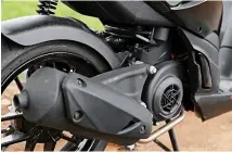  ??  ?? The 150 cc engine is shared with the Vespa but feels sprightlie­r and more exciting