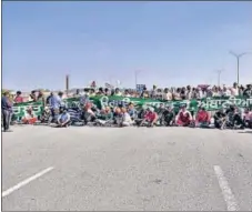  ?? ANI ?? Farmers block the Kundli Manesar Palwal Expressway.