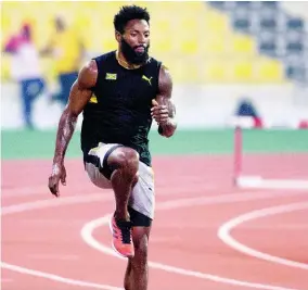  ??  ?? National sprinter Rasheed Dwyer in training at the Qatar Sports Club in Doha, Qatar, on Tuesday.