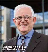  ??  ?? Erich Iltgen (1940-2019) vor dem Sächsische­n Landtag.
