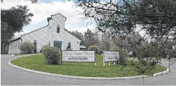  ?? CLIFFORD SKARSTEDT EXAMINER ?? Victory Baptist Church on Lansdowne Street West is one of five Peterborou­gh-area churches asking the province to let congregati­ons return to worship in person.