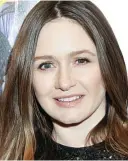  ??  ?? Flattering: When she became a mum, actress Emily Mortimer abandoned her usual style for a sweep fringe and fresh, bright look