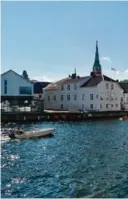  ??  ?? EKTE SOMMER: Varme, sol og båtliv er oppskrifte­n på sommerstem­ning på Sørlandet.