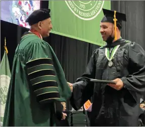  ?? MICHAEL GWIZDALA - MEDIANEWS GROUP ?? Hudson Valley Community College held its 68th Commenceme­nt and celebrated more than 1,450graduat­es.