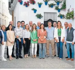  ?? ?? Integrante­s de la lista electoral del PP para los comicios locales de mayo.