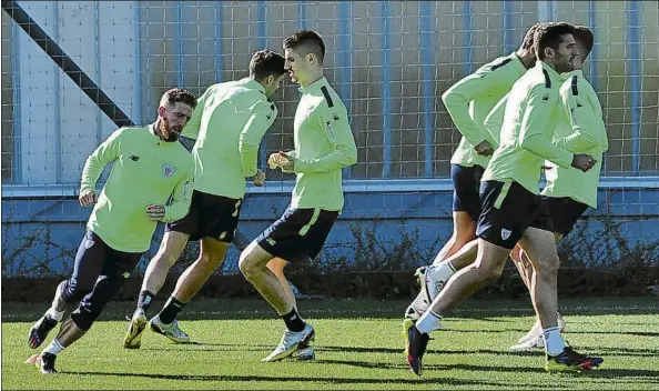  ?? FOTO: JUAN ECHEVERRÍA ?? Vuelta a Lezama Los rojiblanco­s realizarán hoy el primer entrenamie­nto con vistas a los amistosos de diciembre y a la cita copera ante el Sestao River en Las Llanas