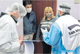  ??  ?? Los resultados de los hisopados se conocen en cinco días.