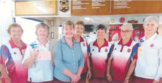  ??  ?? Ayr ladies’ bowls winners of Helene Holmes’ afternoon, president Jan Ruff, Betty Shultz, Helene Holmes, Dot Cutting, Beryl Cornford, Marlene Caldwell and Karen Page.