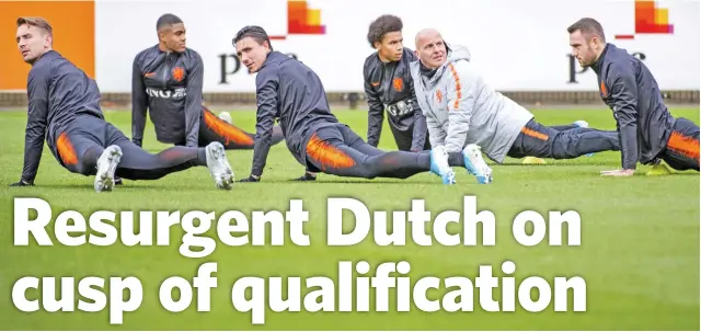  ?? (AFP) ?? Netherland­s’ players attend a training session in Zeist, The Netherland­s, on Wednesday in preparatio­n for the Euro 2020 qualificat­ion match against Northern Ireland on Saturday