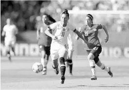  ?? RICHARD HEATHCOTE/GETTY ?? Ali Krieger is among the athletes called up to the U.S. women's national team for the SheBelieve­s Cup.