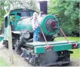  ?? Photo / Te Awamutu Courier ?? Twenty years ago Chantelle Wostmann from Australia visited Te Awamutu War Memorial Park's train with her mother Cheree and grandmothe­r Marilyn Hubbard (nee Hewitson), who grew up in Te Awamutu and remembered playing on the train in the early '60s.