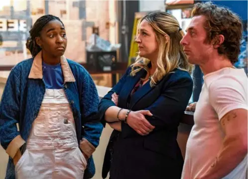  ?? CHUCK HODES ?? From left: Ayo Edebiri, Abby Elliot, and Jeremy Allen White in “The Bear,” which is up for Emmy nomination­s in the comedy categories.