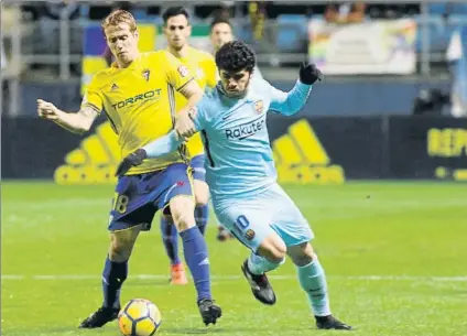  ?? FOTO: LOF ?? Carles Aleñá apareció en el primer tiempo pero no encontró portería. También pudo marcar en la última acción del choque