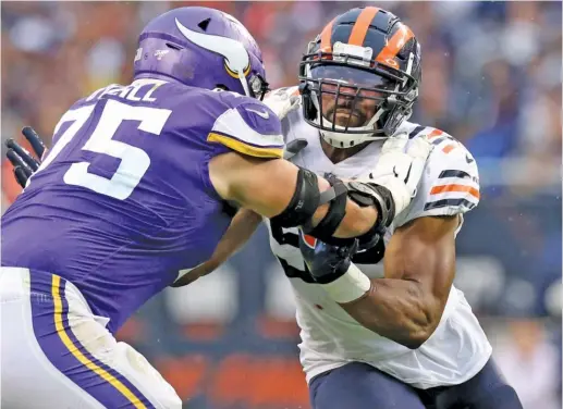  ?? DYLAN BUELL/GETTY IMAGES ?? Bears outside linebacker Khalil Mack is a 14-1 choice to win NFL Defensive Player of the Year at the Westgate SuperBook in Las Vegas.