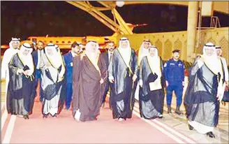  ?? KUNA photo ?? First Deputy Premier and Foreign Minister Sheikh Sabah Khaled Al-Hamad Al-Sabah receives Bahraini Foreign