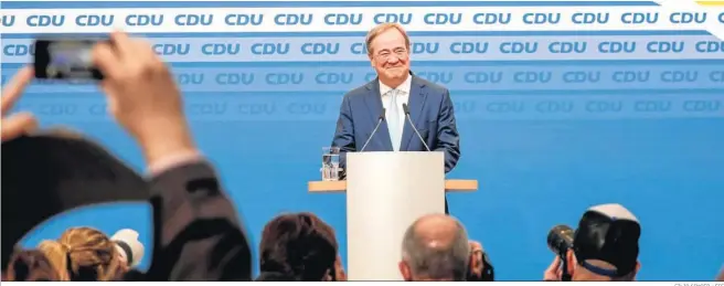  ?? ?? El líder de la CDU, Armin Laschet, durante una rueda de prensa ayer en Berlín.