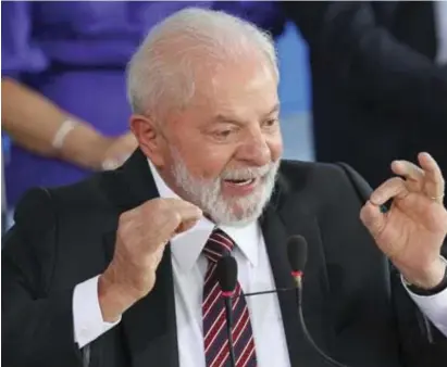  ?? ?? Deputada Carla Zambelli (PL-SP) protocolou requerimen­to pedindo o impeachmen­t de Lula