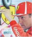  ?? FOTOS: IMAGO/DPA ?? Sauber hingekrieg­t: Kimi Räikkönen (re.) wird nach dem Aus bei Ferrari nicht cockpitlos, Charles Leclerc geht den umgekehrte­n Weg.