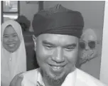  ?? HARYANTO TENG/JAWA POS ?? NYARIS TERKABUL: Ahmad Dhani setelah menjalani sidang di PN Surabaya beberapa waktu lalu.