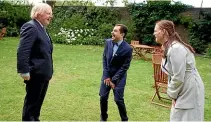 ??  ?? UK Prime Minister Boris Johnson hosted nurses Jenny McGee and Luis Pitarma at 10 Downing St after recovering from coronaviru­s.