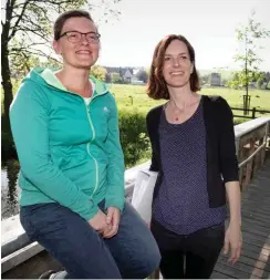  ??  ?? Anja Rohland (links) und Gitte Baumkötter