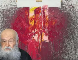  ??  ?? Hermann Nitsch (82) zeigt von Bayreuth geprägte Arbeiten.