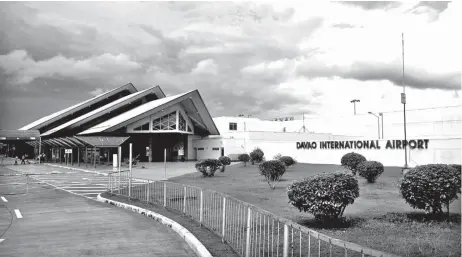  ??  ?? THE DAVAO AIRPORT operations, maintenanc­e, and developmen­t project approved by the Neda Board has an estimated cost of P40.57 billion, which will be implemente­d in three phases through Public-Private Partnershi­p within a period of 30-35 years.