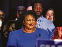  ?? Melissa Golden / NYT ?? La abogada demócrata Stacey Abrams celebra su victoria en las primarias en Atlanta, Georgia.