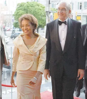  ?? PHOTO D’ARCHIVES ?? La secrétaire générale Michaëlle Jean, et son mari Jean-Daniel Lafond en 2010.