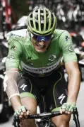  ?? —AFP ?? LE LA MURE: Germany’s Marcel Kittel wearing the best sprinter’s green jersey, injured after falling, rides during the 183 km seventeent­h stage of the 104th edition of the Tour de France cycling race yesterday.