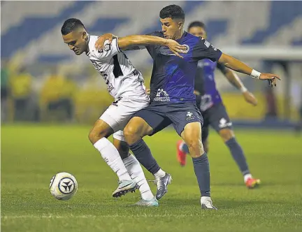  ?? ?? Ajustes. El Alianza movió la fecha de su partido en casa ante el FAS por semifinale­s hasta la próxima semana.