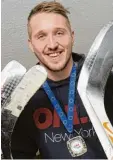  ?? Foto: Ulrich Wagner ?? Auch Top Torjäger Lukas Fettinger be endet seine aktive Laufbahn im Skater hockey.