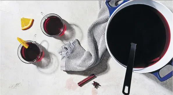  ?? PHOTOS: STACY ZARIN GOLDBERG/WASHINGTON POST ?? To make delicious mulled drinks, start with a wine you actually like, not the end bits of several open bottles.