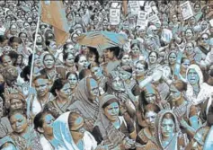  ?? SAUMYA KHANDELWAL/HT ?? Anganwadi workers during a protest in Delhi, August 4