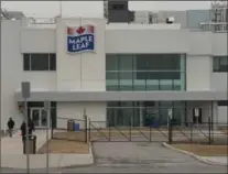  ?? HAMILTON SPECTATOR FILE PHOTO ?? The Maple Leaf Foods facility on Glover Road. The company has been hiring workers in Hamilton recently, according to staff at the Goodwill Career Centre.