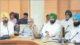  ?? KARUN SHARMA/HT ?? (From left) Kharrar MLA Kanwar Sandhu, Patiala MP Dharamvira Gandhi, Bholath legislator Sukhpal Singh Khaira and Lok Insaaf Party chief Simarjit Singh Bains during an ‘allparty meeting’ in Chandigarh on Friday.