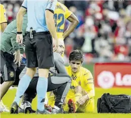  ?? VILLARREAL CF ?? Gerard Moreno, en el momento de lesionarse en Bilbao, a los 20 minutos.