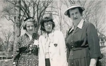  ??  ?? DRESSED FOR church, below from left, Dede’s mom, Ellen Marston, sister Polly and her mother-in-law, Mabel Wilson. Dede, Polly’s look-alike, sits, far right.