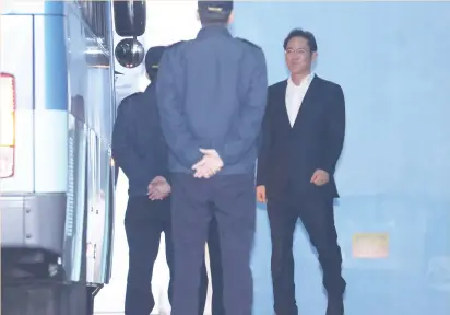  ??  ?? SAMSUNG ELECTRONIC­S Vice Chairman, Jay Y. Lee leaves a court in Seoul, South Korea yesterday.