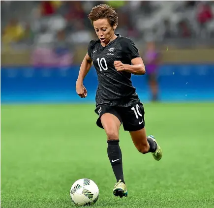 ?? PHOTOSPORT ?? Sarah Gregorius and the Football Ferns now get to fly business class for overseas games.