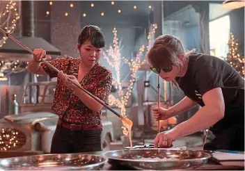  ?? ?? Skilled: Contestant Nao Yamamoto making glass on Netflix’s TV series Blown Away