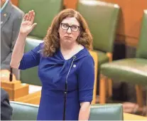  ?? BRIAN HAYES/ STATESMAN JOURNAL ?? Rep. Julie Fahey, D-Eugene, is sworn in during an organizati­onal session in the House at the Oregon State Capitol in Salem on Jan. 9, 2023.