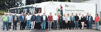  ?? FOTO: STADTVERWA­LTUNG ?? Die Räte machen sich vor Ort bei der Firma Refood ein Bild.