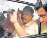  ?? BACHCHAN KUMAR/HT PHOTO ?? Purohit leaves for Army headquarte­rs after his release from jail on Wednesday.