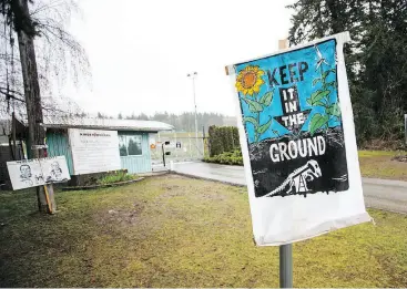  ?? BEN NELMS / BLOOMBERG ?? A protest sign outside of the Kinder Morgan Inc. facility in Burnaby, B.C. The British Columbia Investment Management Corp. (BCI), which manages the pension funds for B.C.’s public sector workers, owns US$18 million worth of shares in Kinder Morgan.