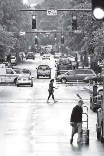  ?? STAFF FILE PHOTO BY DOUG STRICKLAND ?? After several days of wet weather, Chattanoog­a’s forecast looks to be a bit drier this weekend.