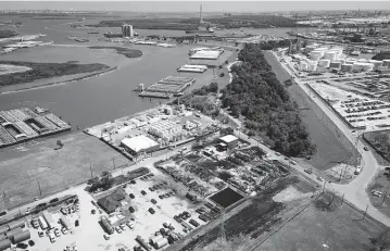  ?? Mark Mulligan / Staff photograph­er ?? Harris County officials say they did not receive a definite list of what compounds were at the K-Solv Group facility in Channelvie­w, but were told of two chemicals involved — toluene and xylene, both hazardous. The company specialize­s in environmen­tal and disaster response.